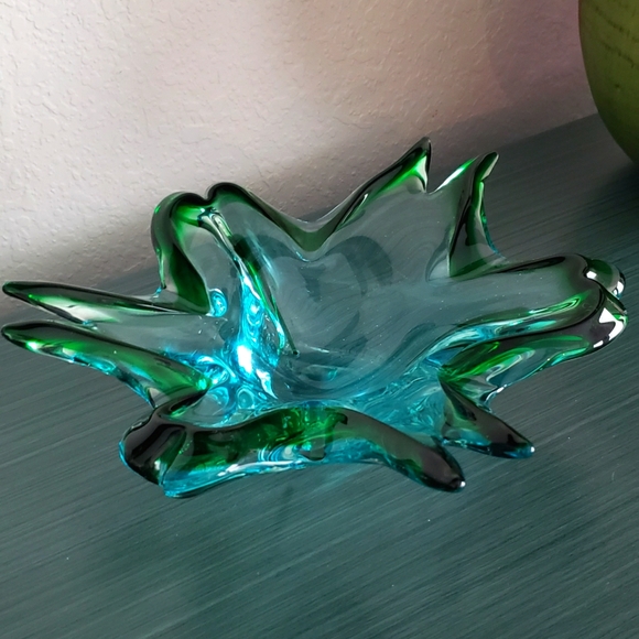 Vintage Handblown Green & Blue Glass Art Deco Mid-Century Modern Ashtray Bowl - Picture 5 of 12